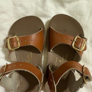 Brown Leather Sandals with Adjustable Buckle Straps